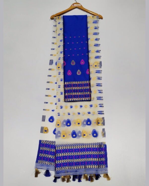 Nooni Paat Mekhela Sador &ndash; Traditional NorthEast