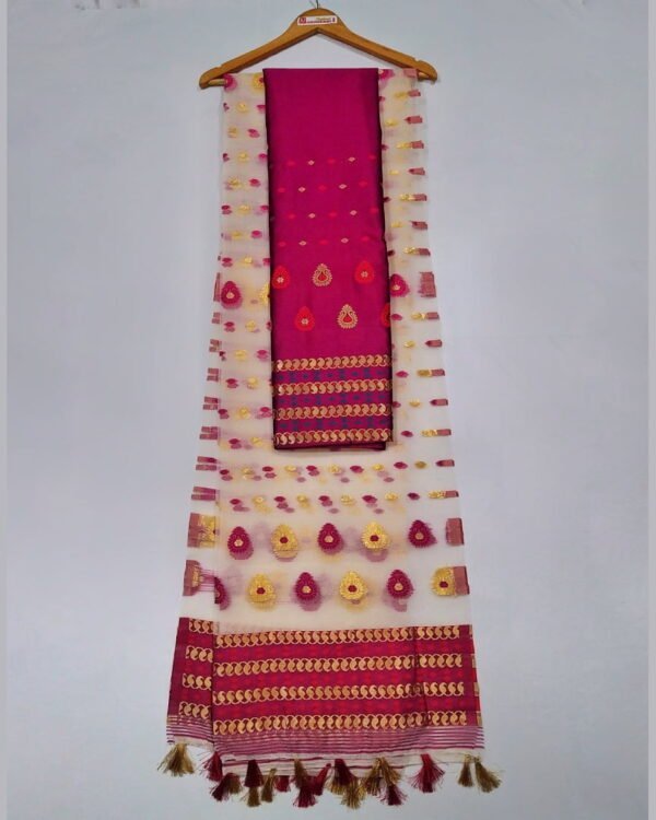 Nooni Paat Mekhela Sador &ndash; Traditional NorthEast