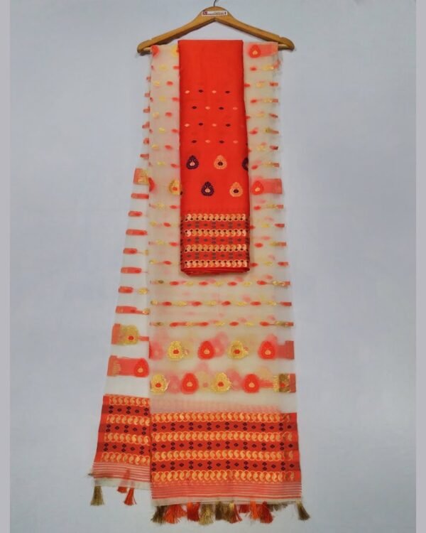 Nooni Paat Mekhela Sador &ndash; Traditional NorthEast