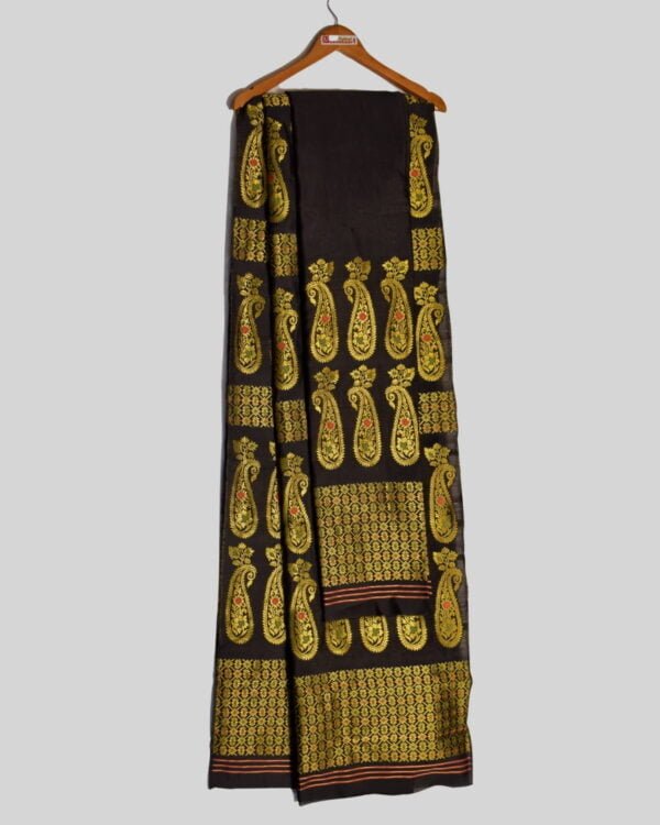 Poly Paat Mekhela Sador &ndash; Traditional NorthEast