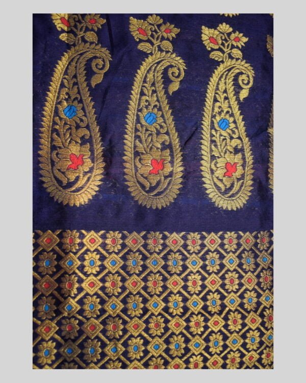 Poly Paat Mekhela Sador &ndash; Traditional NorthEast