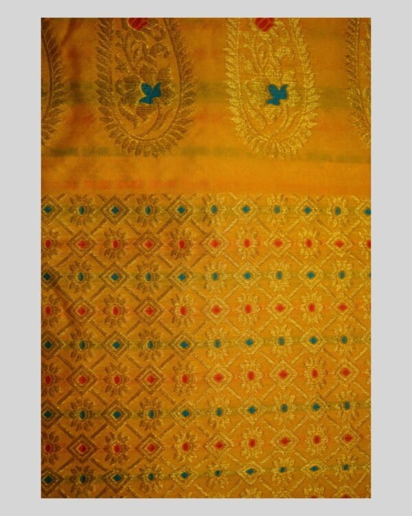 Poly Paat Mekhela Sador &ndash; Traditional NorthEast