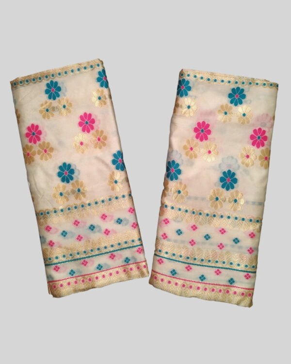 Poly Paat Mekhela Sador &ndash; Traditional NorthEast