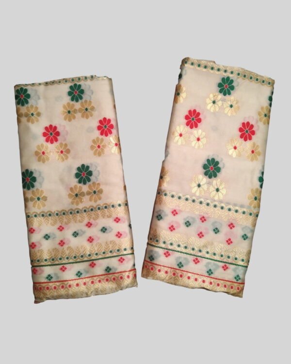 Poly Paat Mekhela Sador &ndash; Traditional NorthEast