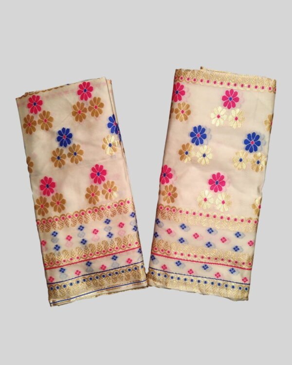 Poly Paat Mekhela Sador &ndash; Traditional NorthEast