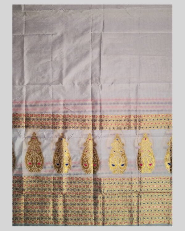 Poly Paat Mekhela Sador &ndash; Traditional NorthEast