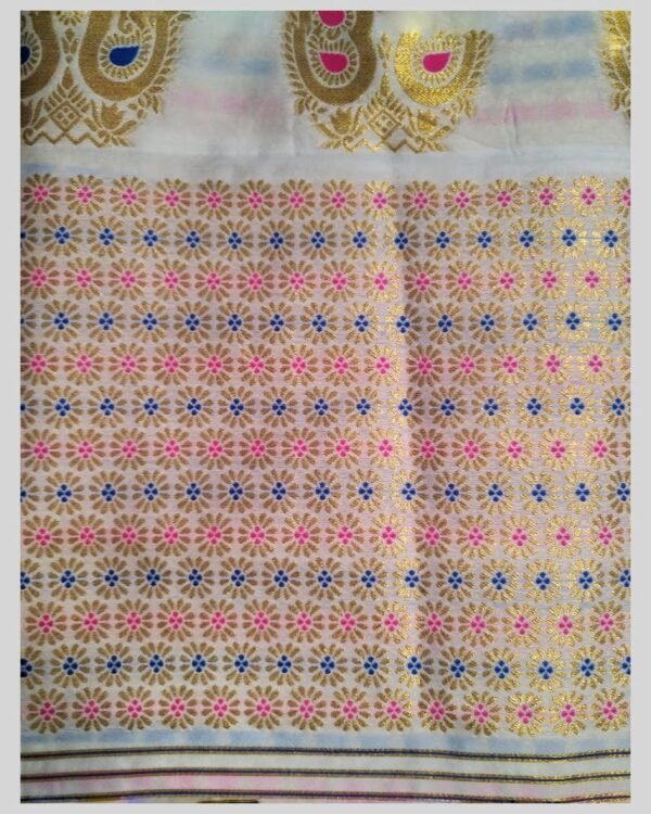 Poly Paat Mekhela Sador &ndash; Traditional NorthEast