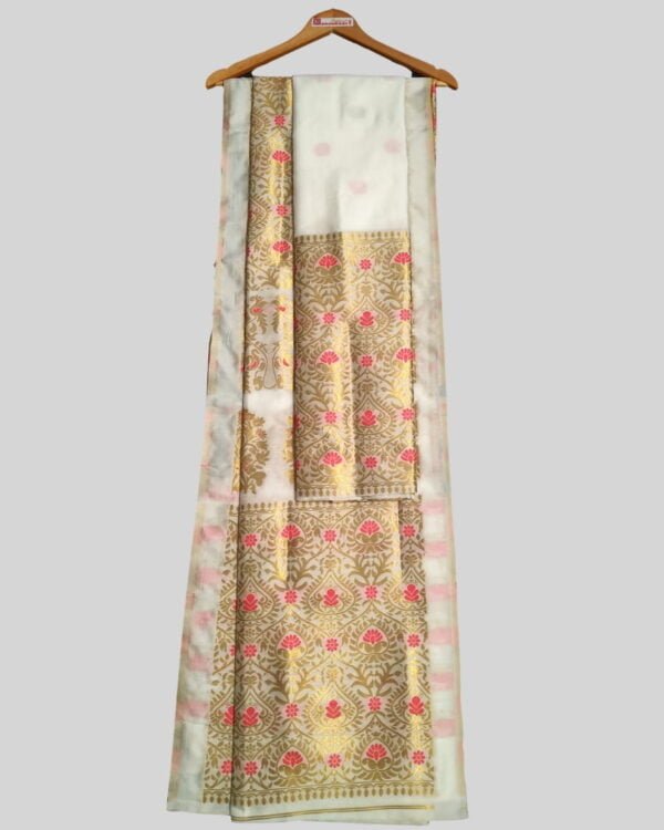 Poly Paat Mekhela Sador &ndash; Traditional NorthEast