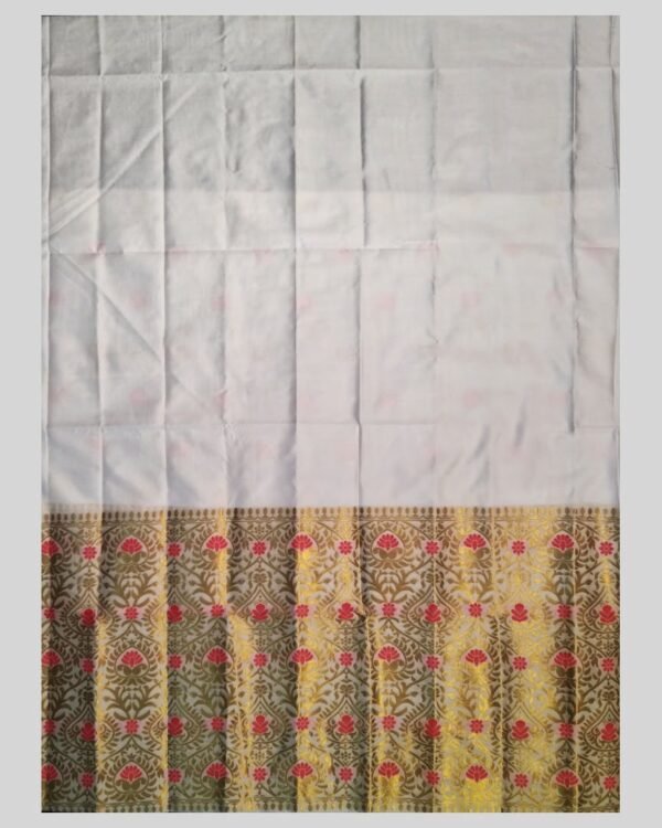 Poly Paat Mekhela Sador &ndash; Traditional NorthEast