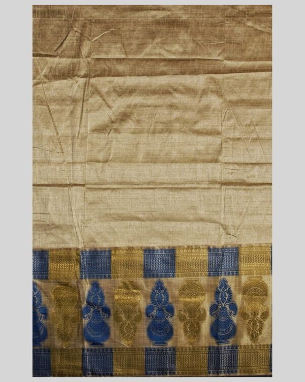 Poly Paat Mekhela Sador &ndash; Traditional NorthEast