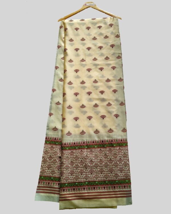 Poly Paat Mekhela Sador &ndash; Traditional NorthEast