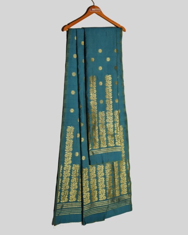 Poly Paat Mekhela Sador &ndash; Traditional NorthEast