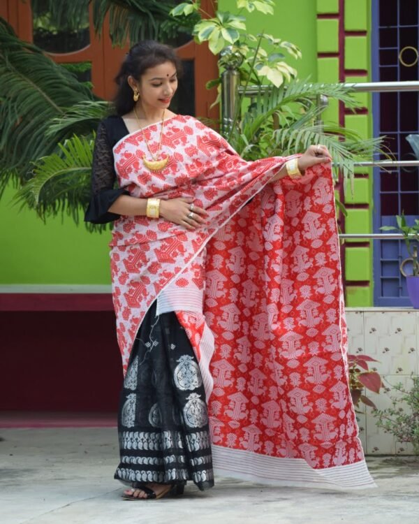 Gamosa Design Mekhela Sador &ndash; Traditional NorthEast
