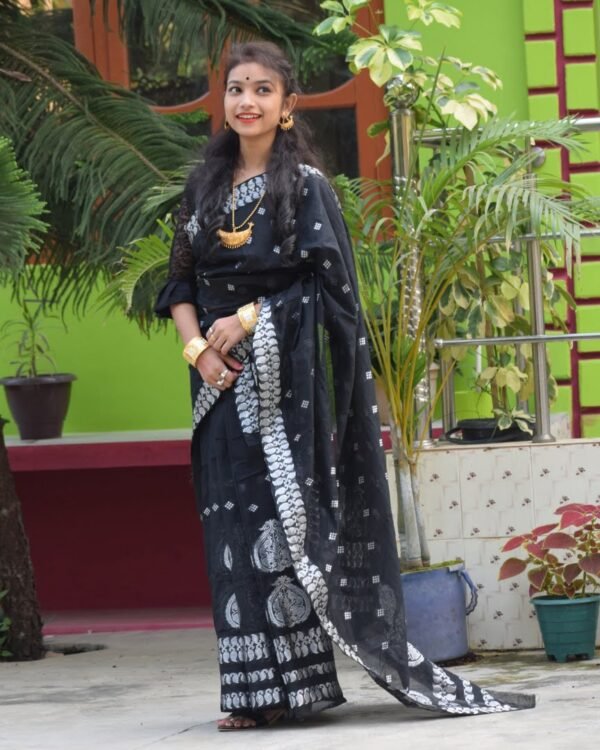 Nooni Cotton Mekhela Sador &ndash; Traditional NorthEast