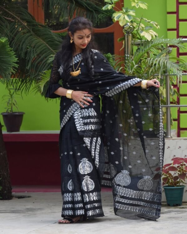 Nooni Cotton Mekhela Sador &ndash; Traditional NorthEast