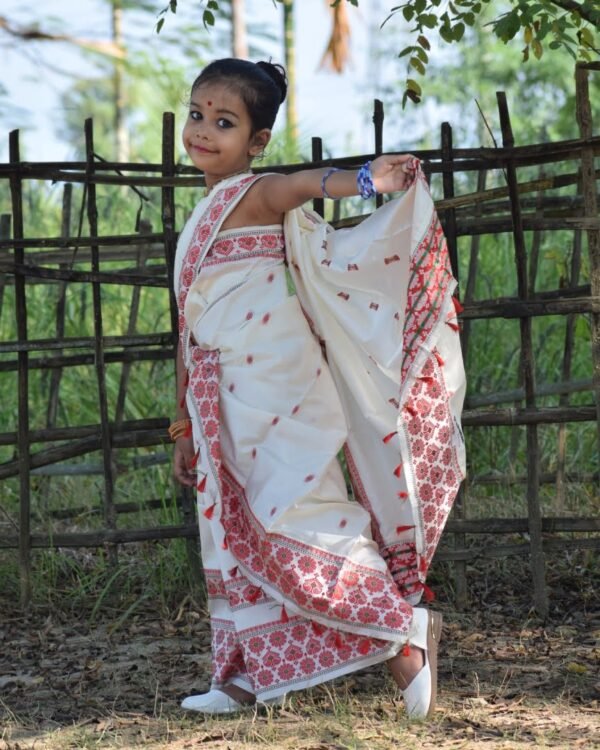 Kids Resom Poly Paat Mekhela Sador &ndash; Traditional NorthEast