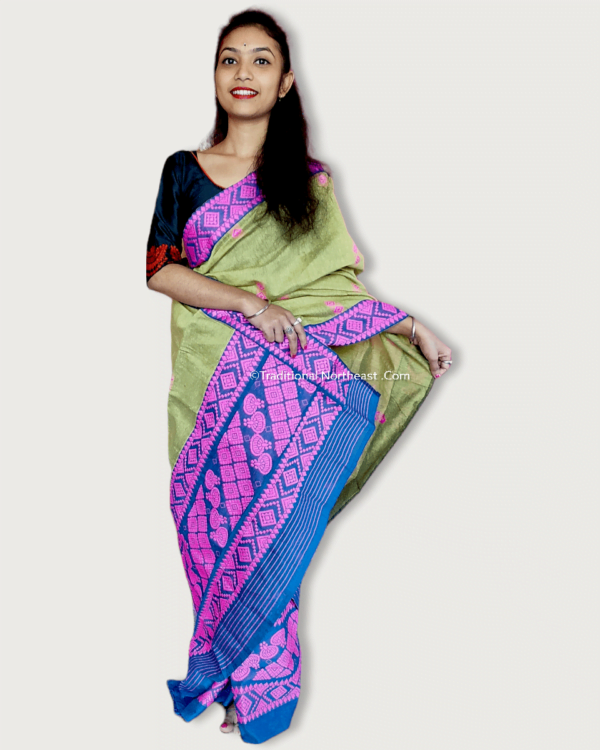 Mekhela Sador &ndash; Traditional NorthEast