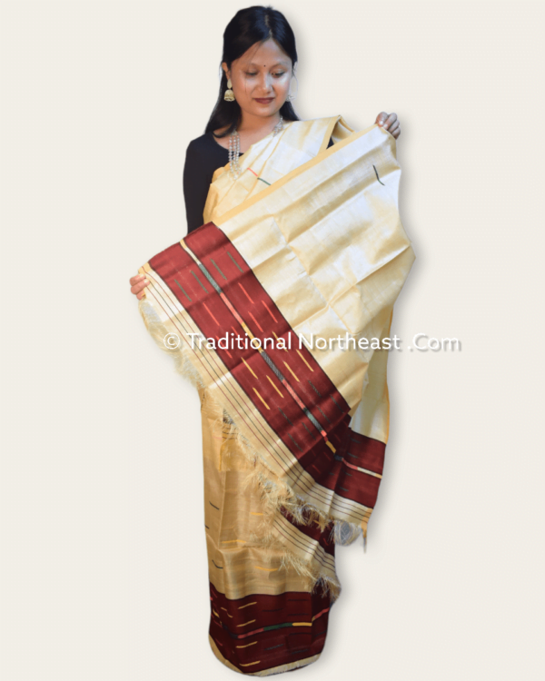 Pure Toss Mekhela Sador set &ndash; Traditional NorthEast