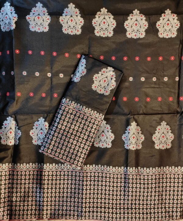 Poly Paat Mekhela Sador &ndash; Traditional NorthEast