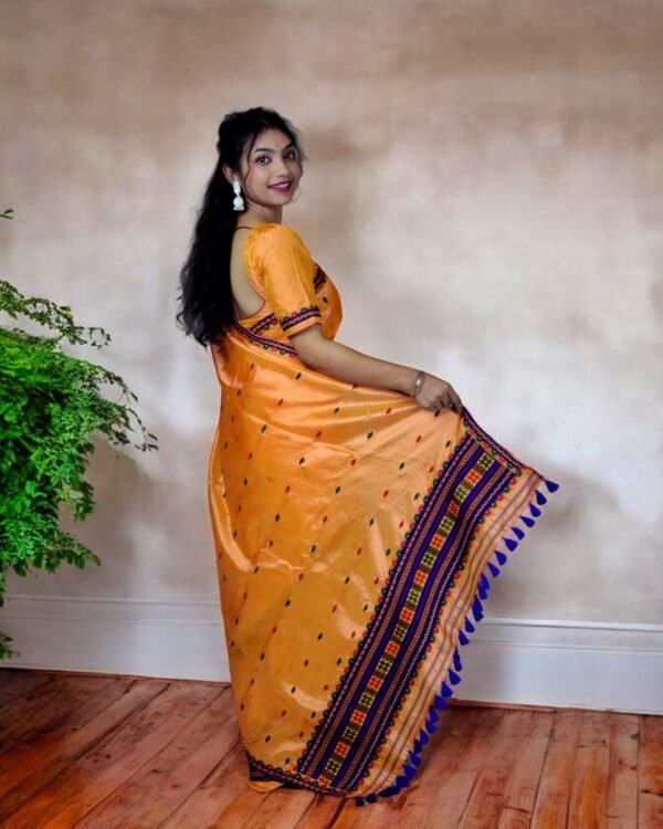 Dimasa Rigu Riha-Mekhela Sador &ndash; Traditional NorthEast