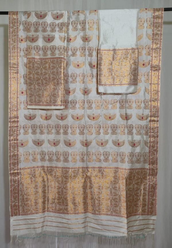 Sador Mekhela - Paat &ndash; Traditional NorthEast