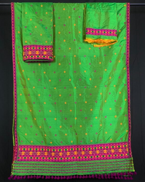 Sador mekhela - Paat/ Assam Silk - Dimasa design &ndash; Traditional NorthEast