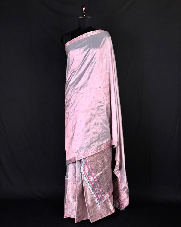 Sador Mekhela - Paat &ndash; Traditional NorthEast