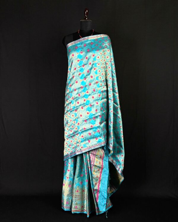 Sador Mekhela - Paat &ndash; Traditional NorthEast