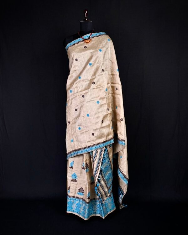 Sador Mekhela - Muga &ndash; Traditional NorthEast